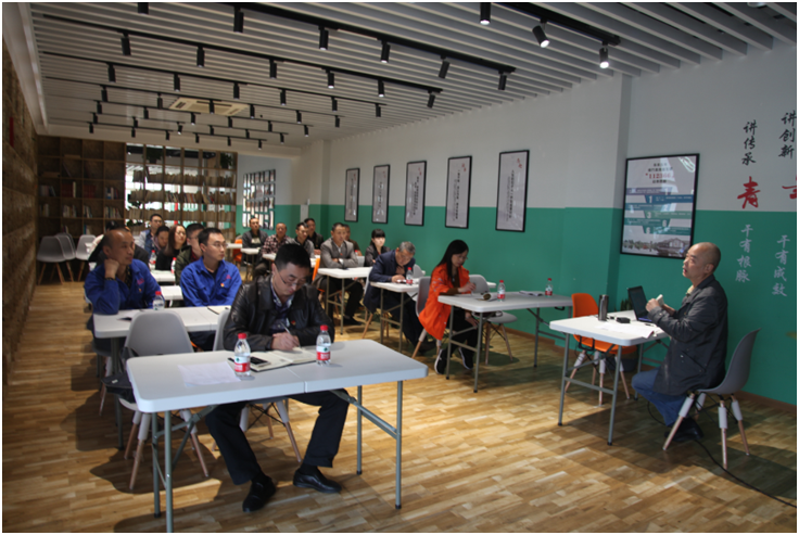 仟坤集團(tuán)開展“不忘初心，牢記使命” 紀(jì)念改革開放40周年主題黨日活動(dòng)